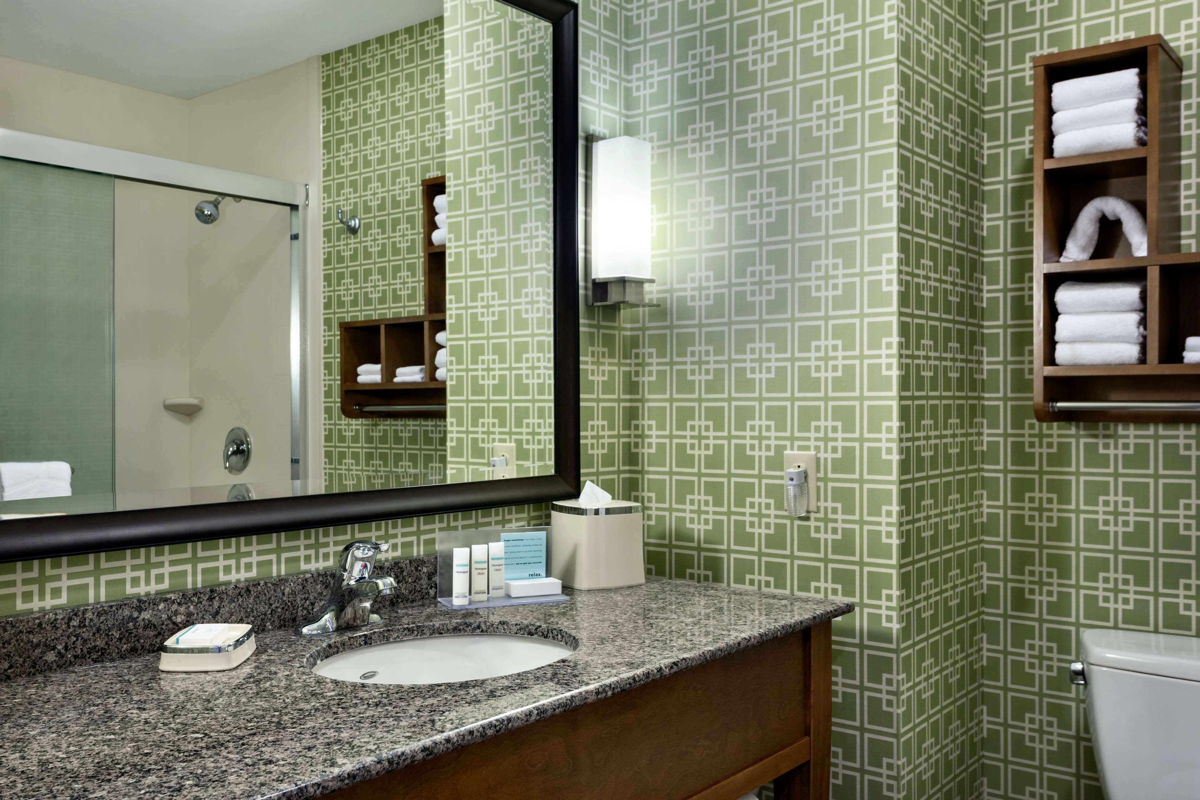 Hampton Inn And Suites Clayton/St. Louis-Galleria Area Экстерьер фото