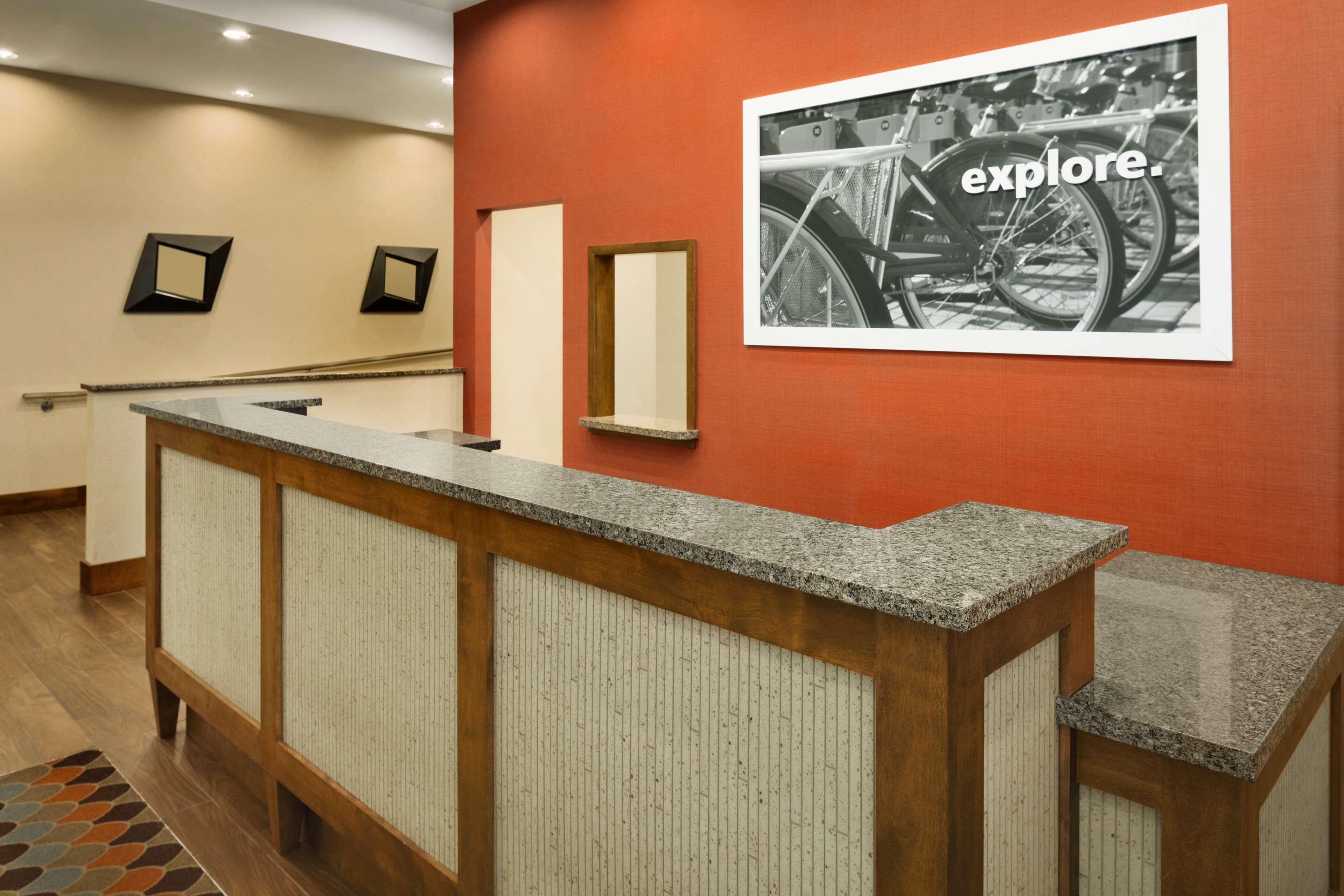 Hampton Inn And Suites Clayton/St. Louis-Galleria Area Экстерьер фото