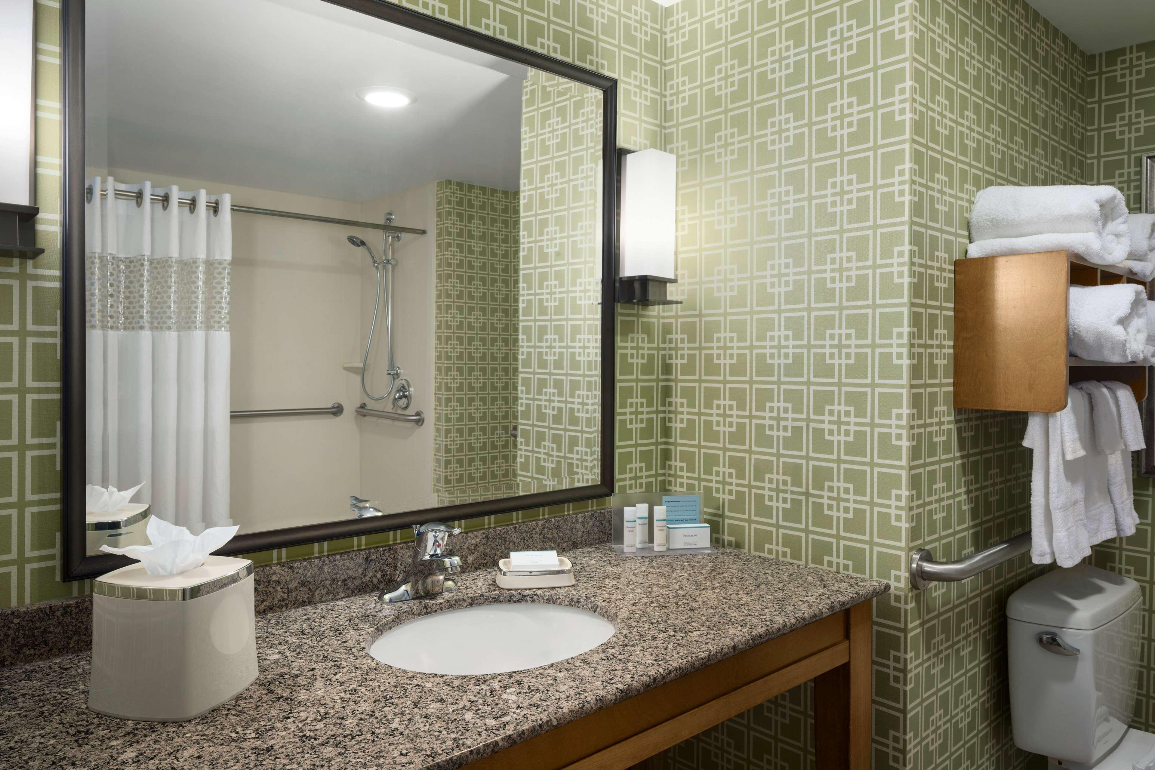 Hampton Inn And Suites Clayton/St. Louis-Galleria Area Экстерьер фото