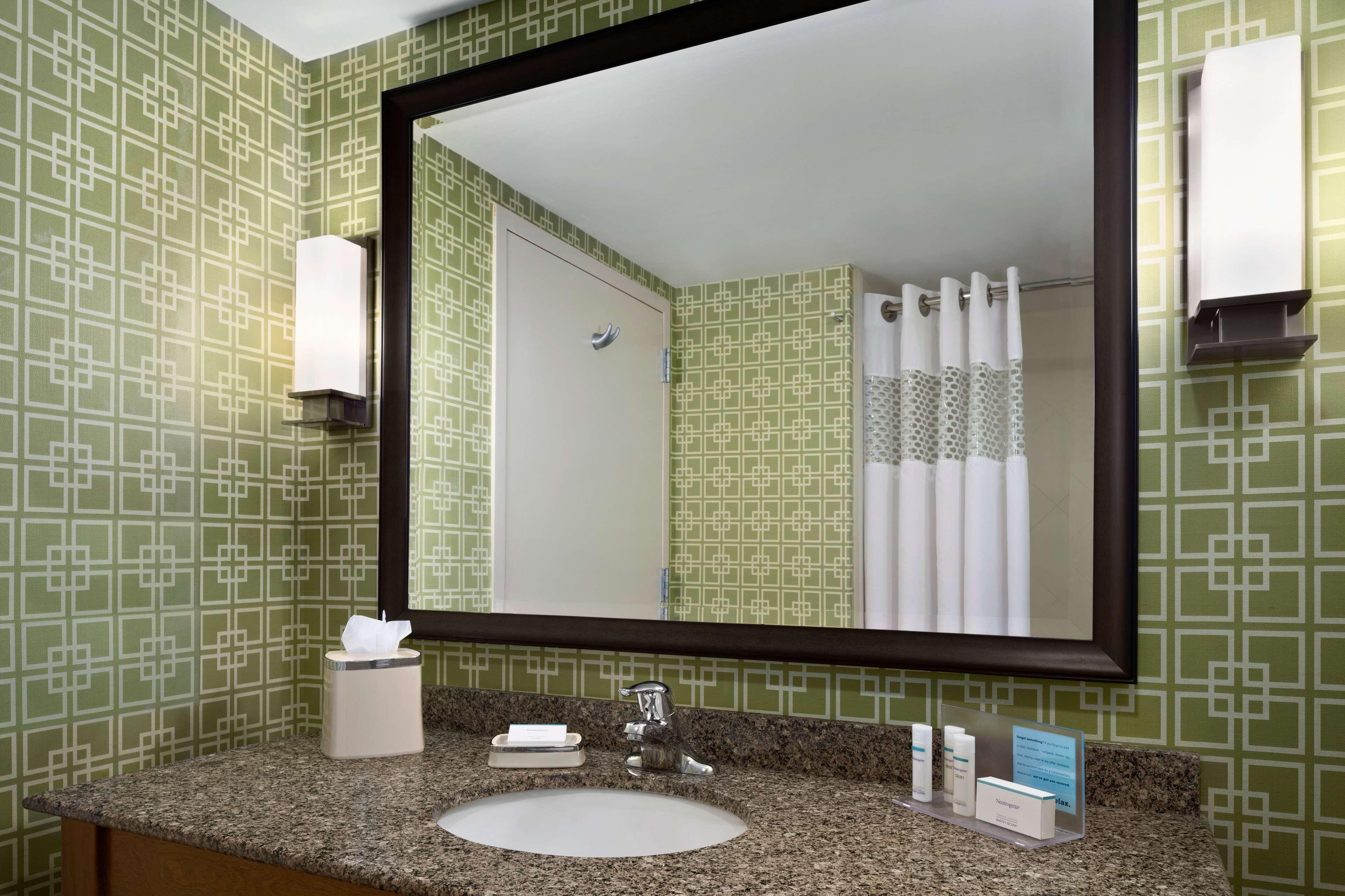 Hampton Inn And Suites Clayton/St. Louis-Galleria Area Экстерьер фото
