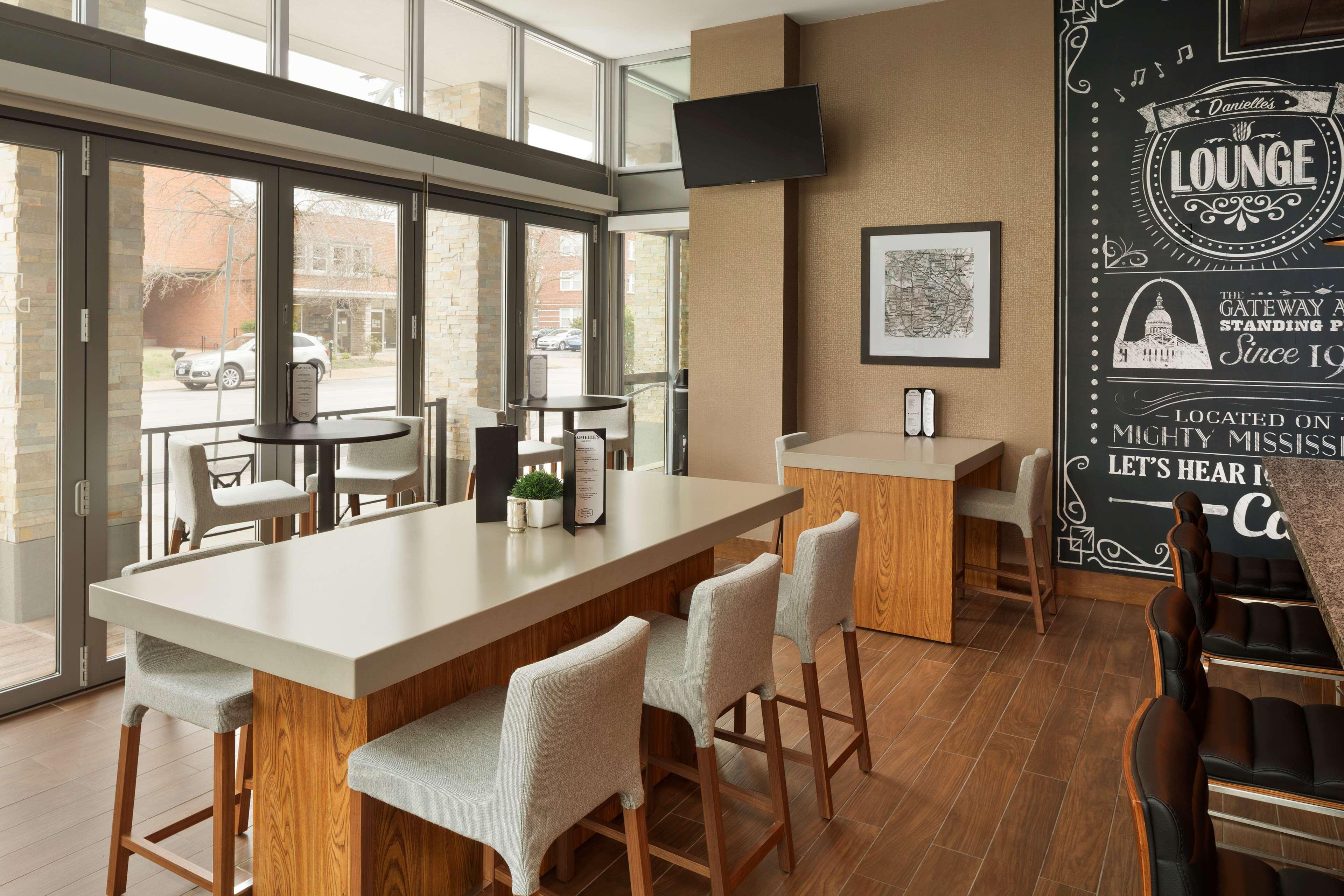 Hampton Inn And Suites Clayton/St. Louis-Galleria Area Экстерьер фото