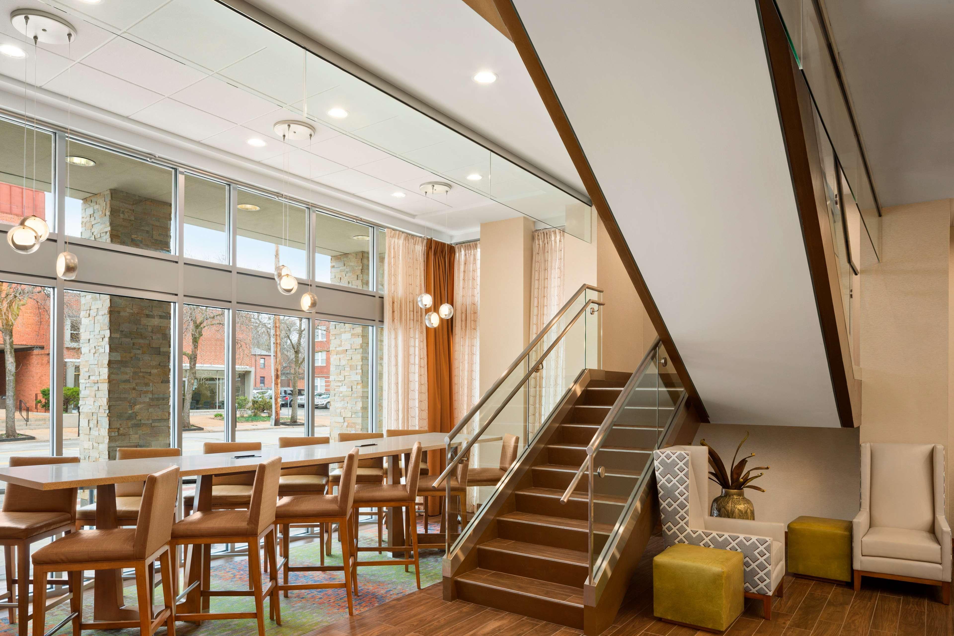Hampton Inn And Suites Clayton/St. Louis-Galleria Area Экстерьер фото