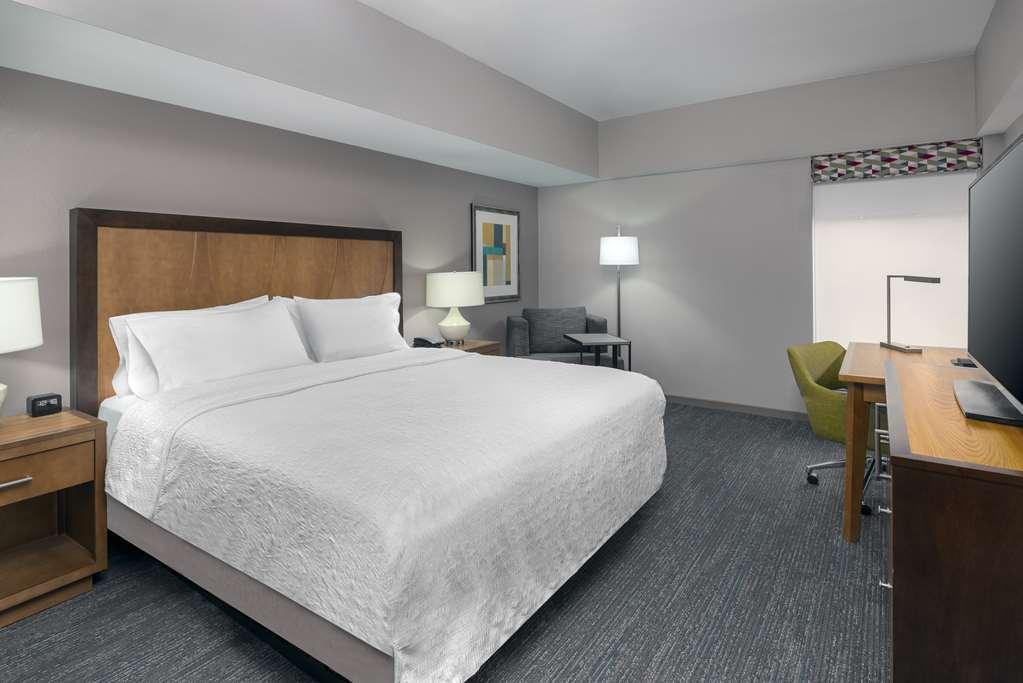 Hampton Inn And Suites Clayton/St. Louis-Galleria Area Номер фото