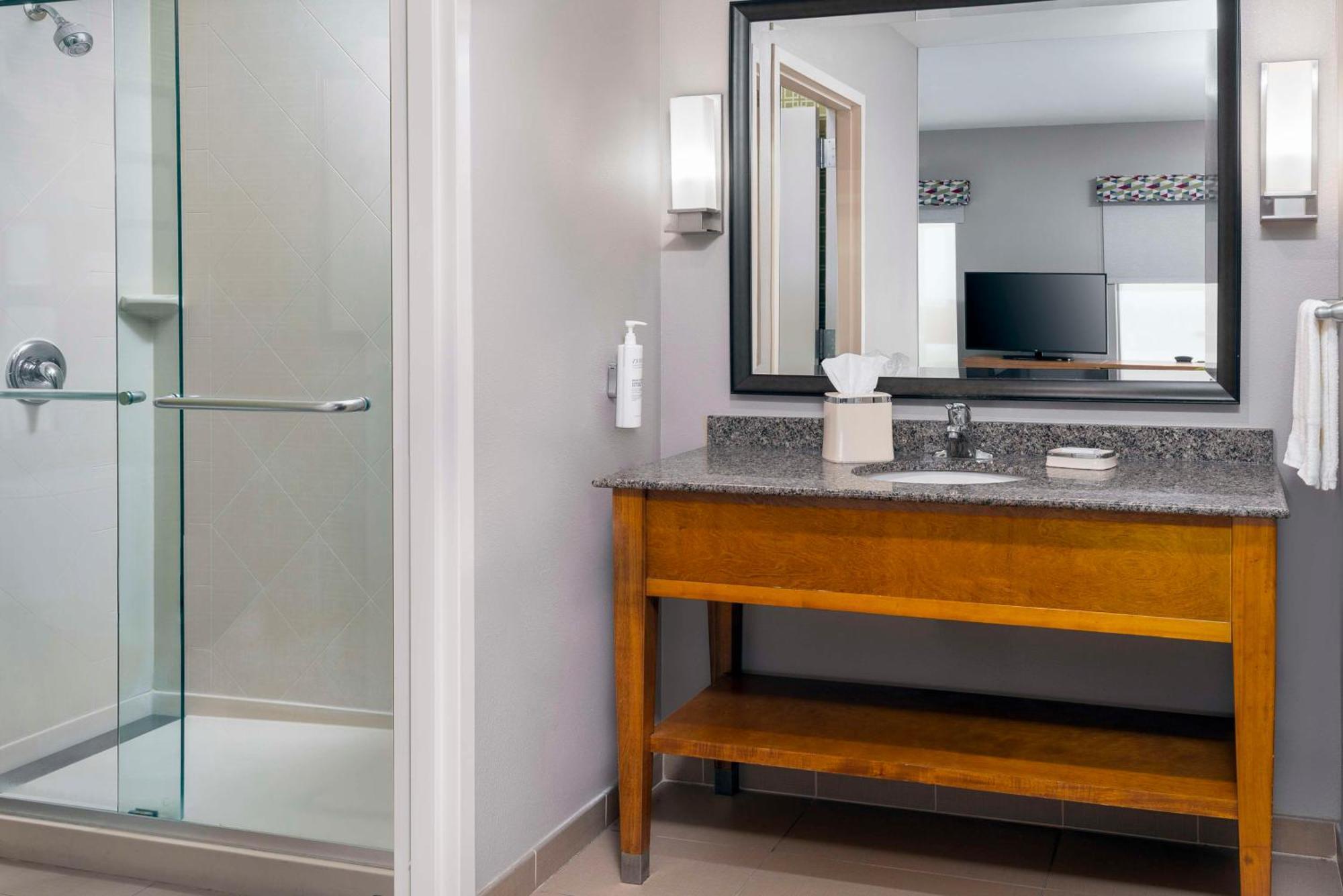 Hampton Inn And Suites Clayton/St. Louis-Galleria Area Экстерьер фото